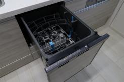 キッチン　ビルトイン食洗器で時短&節水。
