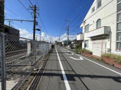 前面道路含む現地写真　