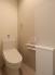 トイレ　1階・2階にそれぞれ設けられたトイレは温水洗浄便座です。