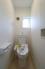 トイレ　1階・2階にそれぞれ設けられたトイレは温水洗浄便座です。